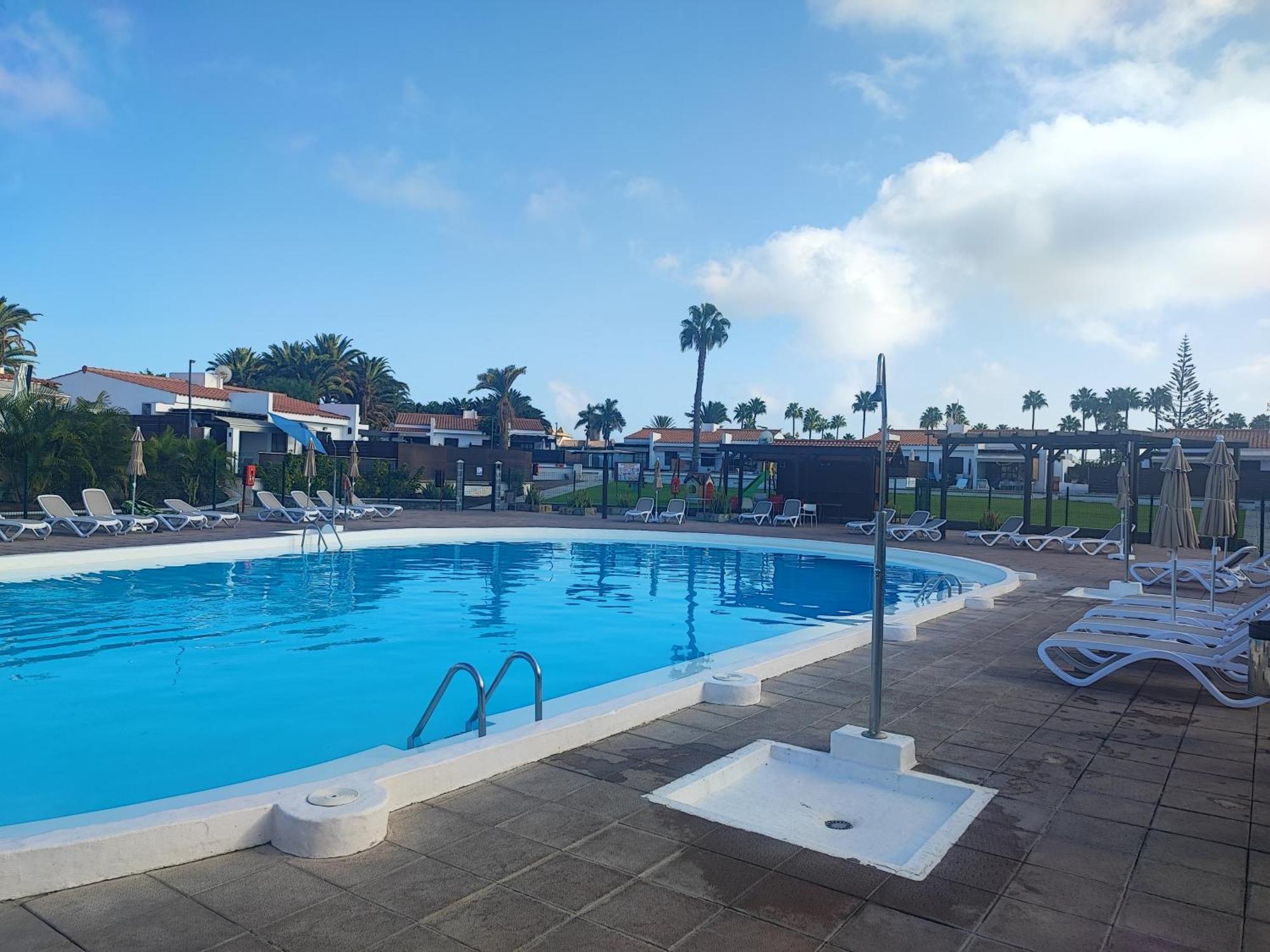 Bungalow Maspalomas Golf Con Jacuzzi, Piscina Y Jardin San Bartolomé Exterior foto